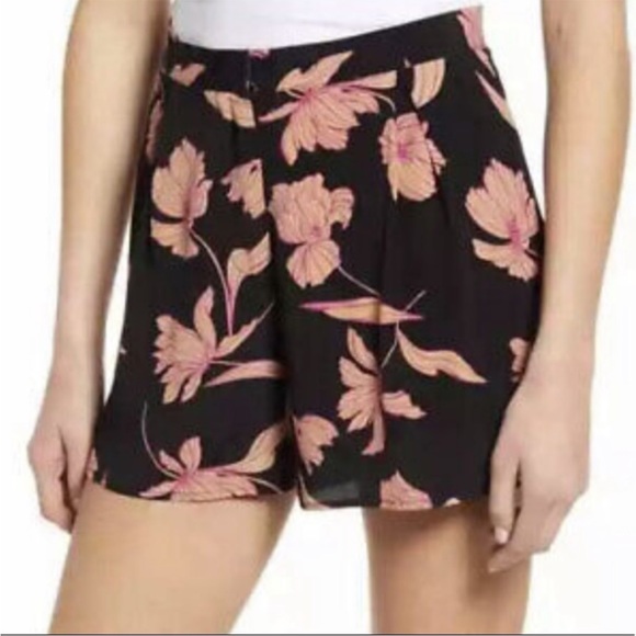 Code X Mode Black Flowy Floral High Waisted Shorts NWOT - Picture 1 of 8